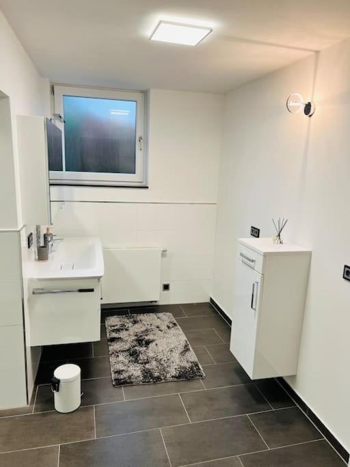 Apartment Moderne In Bei Koeln/bonn *